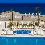 Maya World Imperial 4* غويْنوك