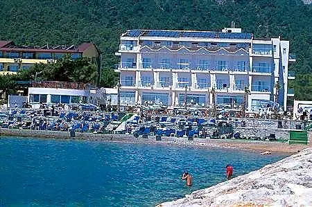 Maya World Imperial 4* גוינוק