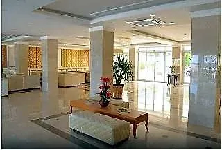 מלון Maya World Imperial 4*