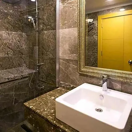 Maya World Imperial מלון 4*