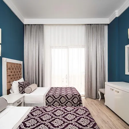 מלון Maya World Imperial 4*