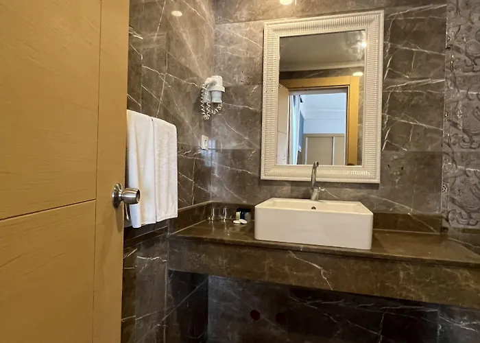 Hotel Maya World Imperial