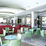 מלון Maya World Imperial גוינוק