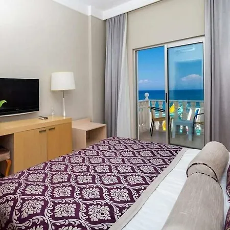 Hotel Maya World Imperial