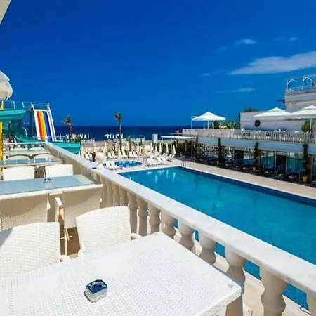 Maya World Imperial Hotel 4*