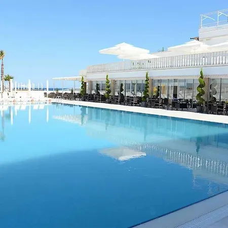 Maya World Imperial 4*